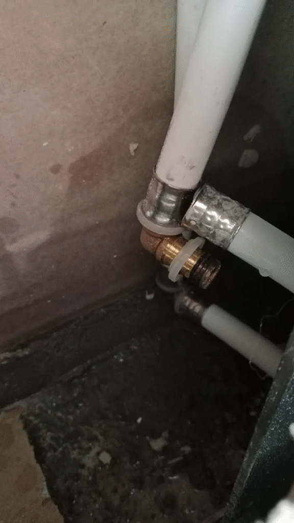 reparación de fuga de agua en viladecans